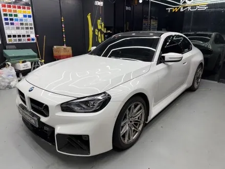 차량 랩핑 제거 비용, 알아보시면서 안전 여부까지도 고려해 보세요. BMW M2 랩핑 제거. / 안양시 동안구 관양동