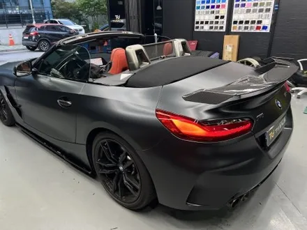 안양 랩핑, BMW G29 Z4 시공 성지인 이유. 에이버리 사틴 블랙락그레이 메탈릭 인스톨 사례. / 안양시 동안구 관양동