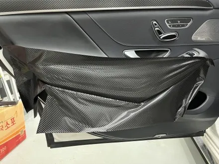 수원 랩핑. 카본 필름으로 스포티함을 과시해낸 W222 S63 AMG. / 안양시 동안구 관양동