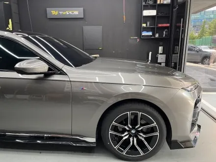 안산 랩핑, 투톤의 매력에서 다시 재정의된 BMW 7시리즈 매력. / 안양시 동안구 관양동