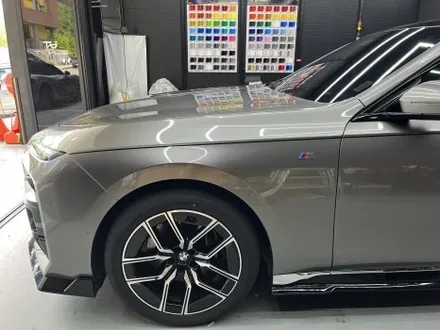 안산 랩핑, 투톤의 매력에서 다시 재정의된 BMW 7시리즈 매력. / 안양시 동안구 관양동