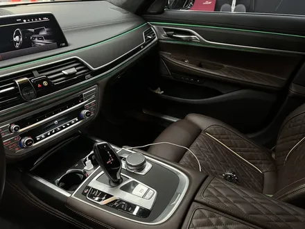 분당 수지 랩핑, BMW 740Li. 극에서 극으로, 어둠에서 빛으로. / 안양시 동안구 관양동
