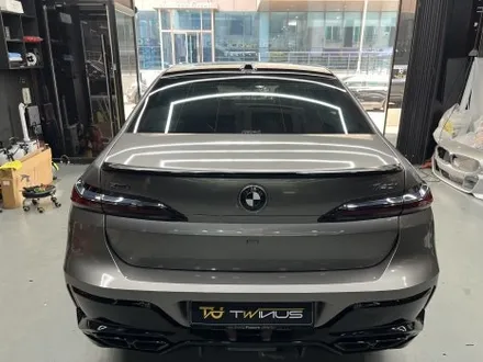 안산 랩핑, 투톤의 매력에서 다시 재정의된 BMW 7시리즈 매력. / 안양시 동안구 관양동