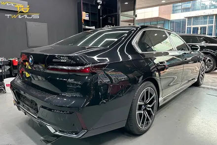 BMW I7 7시리즈 투톤랩핑 듀오톤랩핑 / 안양시 동안구 관양동