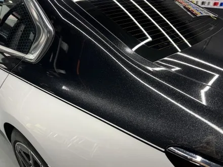 BMW 740i 투톤 랩핑, 다이아 펄 블랙 색상으로 7시리즈 차량에 세련됨을 심다. 인천 부천 랩핑. / 안양시 동안구 관양동
