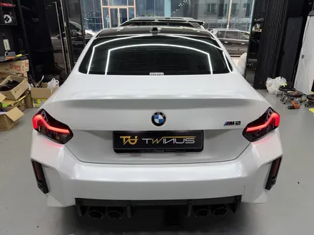 안양 랩핑, BMW G87 M2! 같은 무채색이어도 \'고광택 무광 화이트\'는 다른 분위기를 선사합니다. / 안양시 동안구 관양동