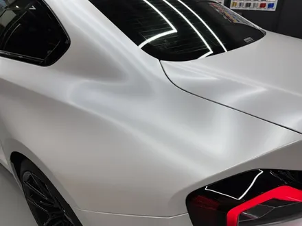 안양 랩핑, BMW G87 M2! 같은 무채색이어도 \'고광택 무광 화이트\'는 다른 분위기를 선사합니다. / 안양시 동안구 관양동