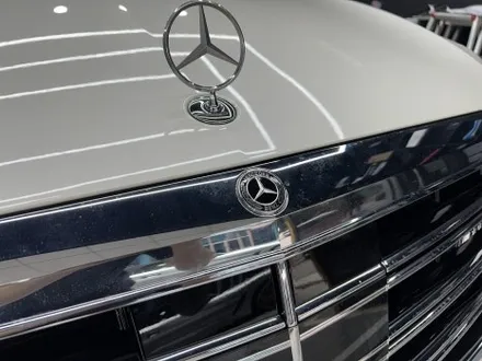수원 랩핑. 카본 필름으로 스포티함을 과시해낸 W222 S63 AMG. / 안양시 동안구 관양동