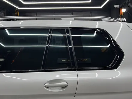 BMW X7 크롬죽이기. 럭셔리함의 극치에서 역동적인 스포티함으로. 수원 병점 랩핑. / 안양시 동안구 관양동
