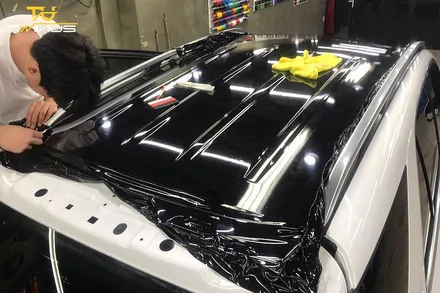 차부분랩핑 벤츠 GLE300d 루프스킨 및 사이드미러랩핑 / 안양시 동안구 관양동