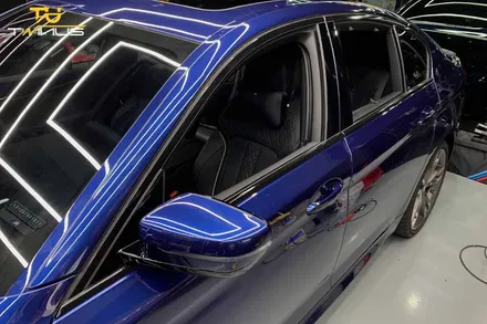 BMW520d 크롬딜리트 창틀몰딩 랩핑 및 헤드라이트 PPF / 안양시 동안구 관양동