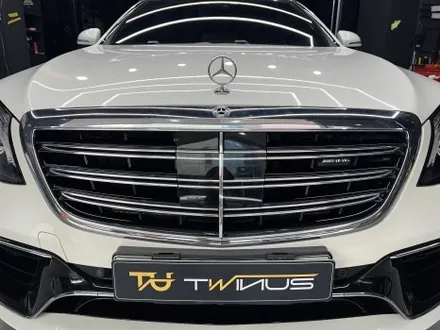 수원 랩핑. 카본 필름으로 스포티함을 과시해낸 W222 S63 AMG. / 안양시 동안구 관양동