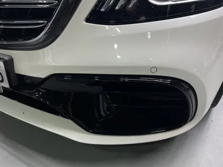 수원 랩핑. 카본 필름으로 스포티함을 과시해낸 W222 S63 AMG. / 안양시 동안구 관양동