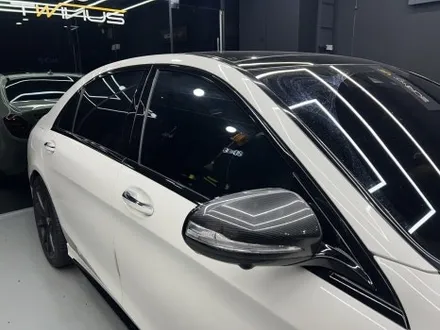 수원 랩핑. 카본 필름으로 스포티함을 과시해낸 W222 S63 AMG. / 안양시 동안구 관양동