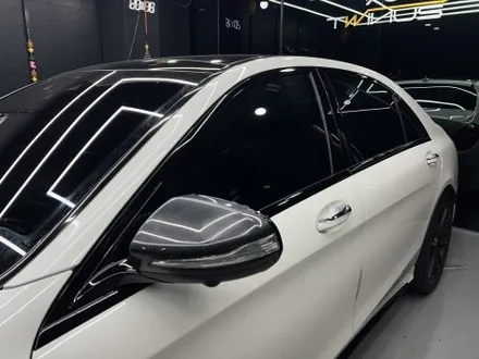 수원 랩핑. 카본 필름으로 스포티함을 과시해낸 W222 S63 AMG. / 안양시 동안구 관양동