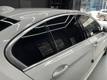 부천 랩핑, 빛을 흡수하는 파급력. BMW 5시리즈 고광택 무광 블랙. / 안양시 동안구 관양동