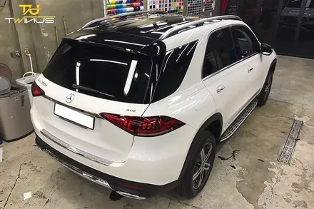 차부분랩핑 벤츠 GLE300d 루프스킨 및 사이드미러랩핑 / 안양시 동안구 관양동