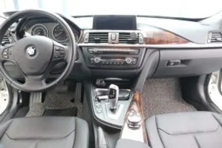 BMW 3GT 전주 실내랩핑 전문점으로 왔습니다.^^ / 전주시 덕진구