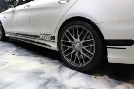 전주랩핑 - C63 AMG 변화주고 싶어 크롬죽이기 하기 / 전주시 덕진구