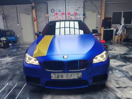 전주랩핑 - BMW 5시리즈 무광크롬으로 랩핑 / 전주시 덕진구