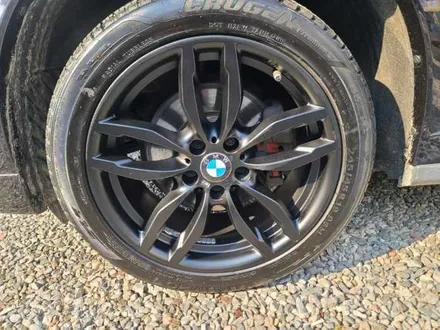 BMW X4 19인치 블랙 무광 멧블랙 도색작업 입니다            향남휠도색.화성휠도색.발안휠도색 .봉담휠도색.와우리휠도색.수원휠도색.동탄휠도색 / 화성 향남읍