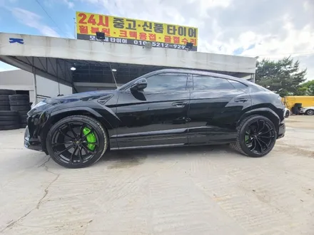 람보르기니 우르스 23인치 블랙유광 분체도색 / 화성 향남읍