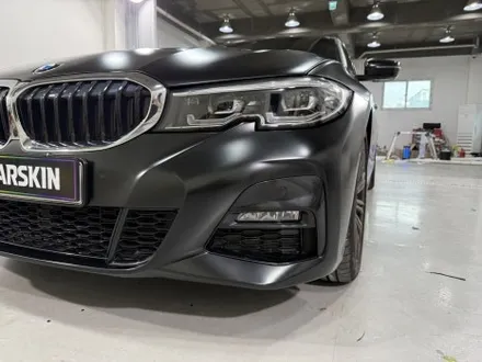 부천 상동 BMW G20 320i 전체 랩핑 — SNC 사틴블랙 컬러체인지 (비비카스킨) / 인천 부평구 부개동