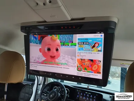 춘천카니발천정모니터 카니발 천정모니터는 요즘 코로나시대에 필수튜닝! / 춘천시 퇴계동