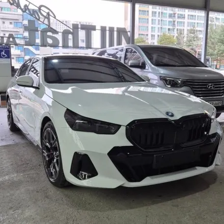 춘천썬팅_BMW I5 \'프리미엄 필름 [후버옵틱 프나세] 시공으로 더욱 완벽에 가까워지다 / 춘천시 퇴계동