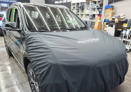 춘천신차패키지 BMW X1  버텍스 900 700 썬팅 + 가디언도어가드 추가까지! 더욱 신차답게 ! / 춘천시 퇴계동
