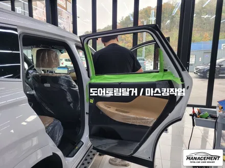 춘천신차패키지 싼타페 올댓에서 꼼꼼한 시공 만나보아요 (썬팅:에이버리퀸) / 춘천시 퇴계동