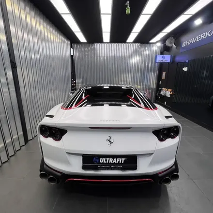 페라리 812 GTS 에이버리 사틴 화이트 일산랩핑 + 컴페티치오네 스타일 데칼 시공 / 고양시 구산동