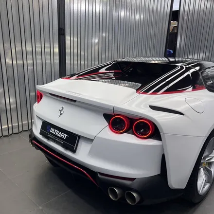 페라리 812 GTS 에이버리 사틴 화이트 일산랩핑 + 컴페티치오네 스타일 데칼 시공 / 고양시 구산동