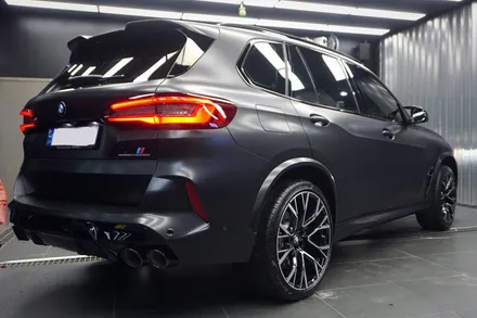 BMW X5M 프로즌 블랙 온라인 에디션 모터빌리지 일산 PPF 전체 무광 PPF 보호 필름 시공으로 신차급 도장면 유지하기 / 고양시 구산동