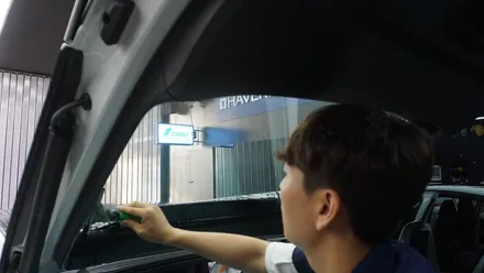 포르쉐 파나메라, 모터빌리지 일산 펠트지 작업과 하버캠프 세라믹 본드 재시공 / 고양시 구산동