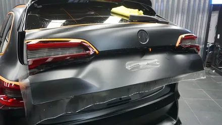 BMW X5M 프로즌 블랙 온라인 에디션 모터빌리지 일산 PPF 전체 무광 PPF 보호 필름 시공으로 신차급 도장면 유지하기 / 고양시 구산동