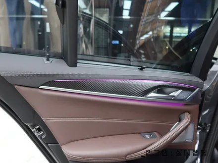 천안랩핑 BMW M550i  : 카본블랙무광 실내랩핑 / 천안 불당동