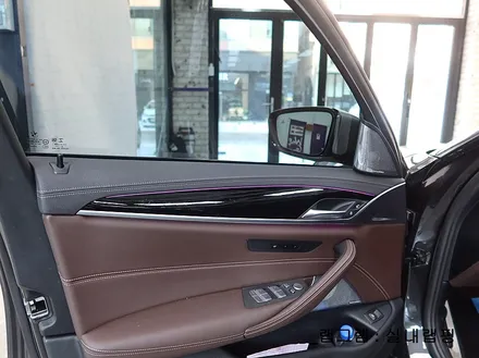 천안랩핑 BMW M550i  : 카본블랙무광 실내랩핑 / 천안 불당동