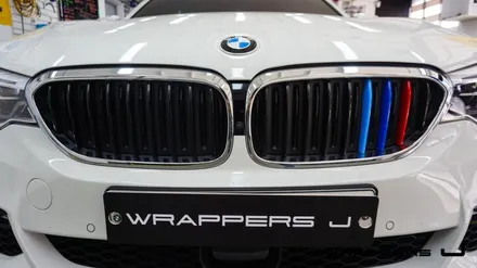 영등포BMW G30 520d  M삼색데칼 그릴랩핑 M삼색 M부분랩핑 M데칼 / 천안 불당동