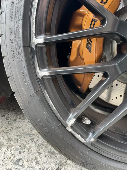 벤츠 E63 AMG - 순정휠복원, 휠수리/복원전문점, 언리얼자동차외형복원(대장동/운중동/백현동/삼평동/판교) / 분당구 서현동
