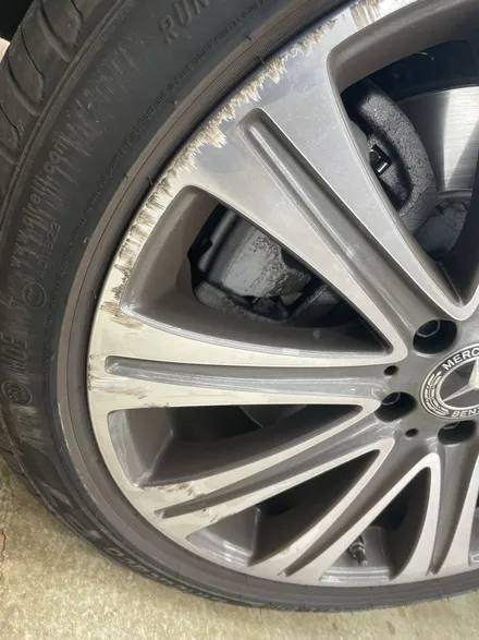 벤츠E450 4MATIC - 휠복원, 휠수리전문점, 언리얼자동차외형복원(대장동/삼평동/운중동/백현동/판교테크노밸리) / 분당구 서현동