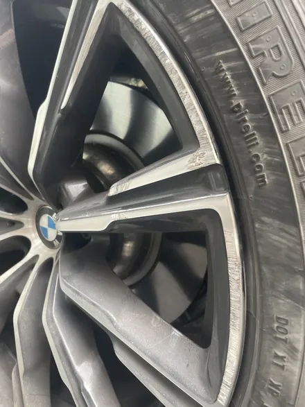 BMW X5 - 순정휠복원, 휠수리전문, 자동차외형복원(대장동/운중동/삼평동/백현동/판교) / 분당구 서현동