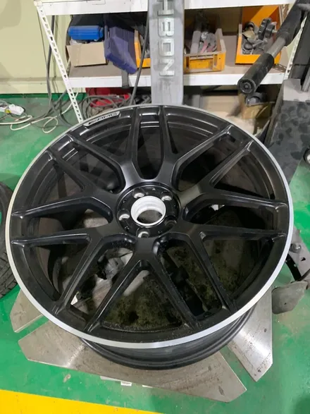 벤츠GT43 AMG - GT43순정휠복원, 벤츠휠수리, 휠복원전문점, 언리얼자동차외형복원(대장동/운중동/백현동/삼평동/판교) / 분당구 서현동