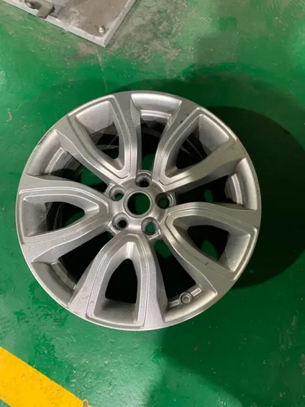 레인지로버 이보크 - 이보크휠수리, 레인지로버휠복원, 언리얼자동차외형복원(대장동/운중동/백현동/삼평동/판교) / 분당구 서현동