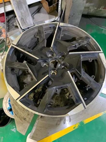 푸조402GT - 402GT휠긁었다, 푸조순정휠복원, 분당휠수리, 언리얼자동차외형복원(이매동/서현동/분당동/수내동/정자동) / 분당구 서현동