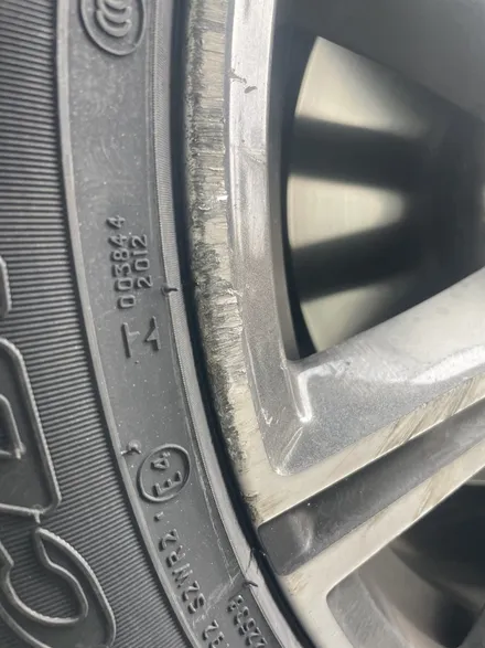 BMW X5 - 순정휠복원, 휠수리전문, 자동차외형복원(대장동/운중동/삼평동/백현동/판교) / 분당구 서현동