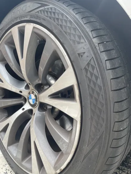 BMW 5GT - 순정휠복원, 커스텀휠도색, 자동차외형복원(이매동/서현동/분당동/수내동/정자동) / 분당구 서현동