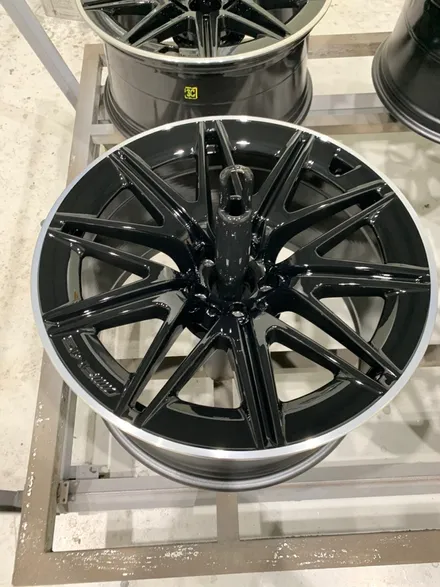 벤츠 GT43 AMG - 커스텀휠도색, 순정휠도색, 언리얼자동차외형복원(대장동/운중동/백현동/삼평동/판교) / 분당구 서현동