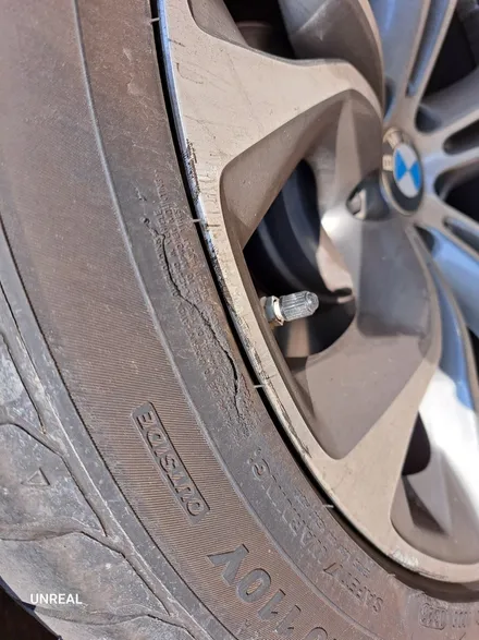 BMW X6 - X6휠스크레치, X6휠긁힘손상, 자동차순정휠복원, 언리얼자동차외형복원(이매동/서현동/분당동/수내동/정자동) / 분당구 서현동