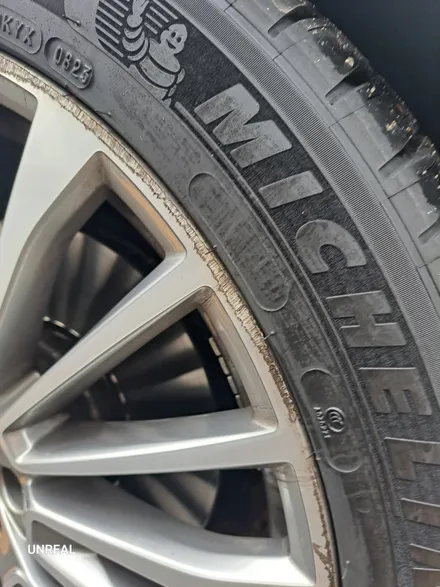 BMWX7 - 분당X7휠스크레치복원, 판교BMW순정휠복원, 자동차휠수리전문점, 언리얼자동차외형복원(대장동/운중동/백현동/삼평동/판교) / 분당구 서현동